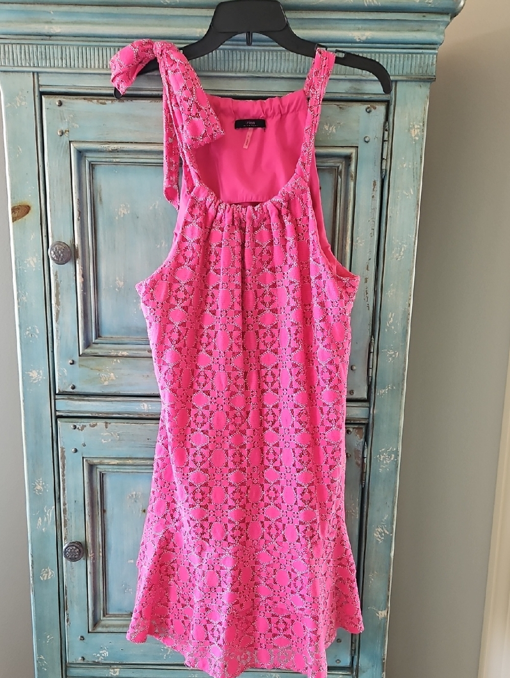 Trina Turk Sleeveless Pink Lace Tie-Shoulder Dress